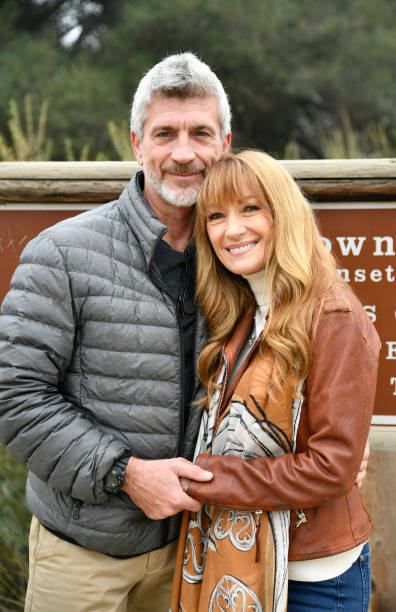 2021/12/04 The Open Hearts Foundation's Young Hearts Volunteer Experience Paramount Ranch Actors-joe-lando-and-jane-seymour-attend-the-open-hearts-foundations-picture-id1357179450?k=20&m=1357179450&s=612x612&w=0&h=zuZDkUNAT-EReNeKlZG2kkVVL5XnmPsHGZtB8M6ofsw=