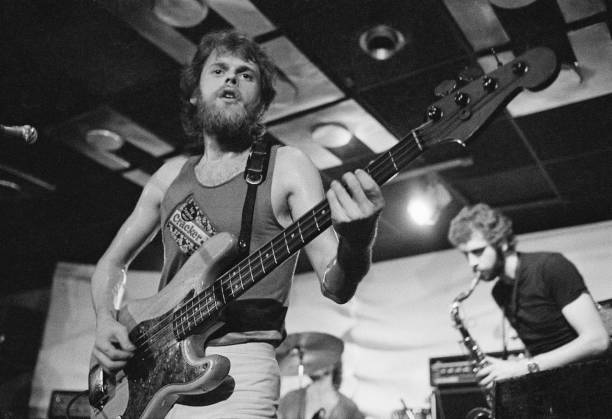 alan-gorrie-and-malcolm-duncan-performing-with-scottish-funk-group-picture-id463013867 alan-gorrie-and-malcolm-duncan-performing-with-scottish-funk-group-picture-id463013867
