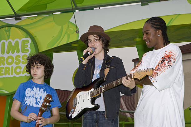The Naked Brothers Band And Lil Jj Help Rebuild The Fannie 