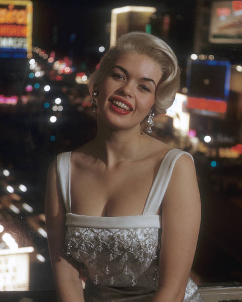 Jayne Mansfield Photos - Pictures of Jayne Mansfield | Getty Images