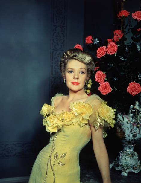 american-singer-and-actor-alice-faye-wea