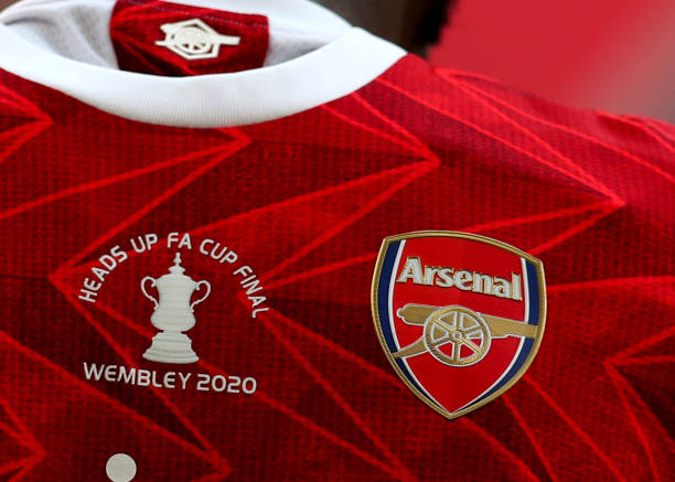 An FA Cup logo is seen on an Arsenal shirt during the Heads Up FA Cup Final match between Arsenal and Chelsea at Wembley Stadium on August 01 2020 in...