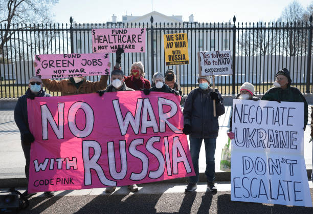 DC: Anti-War Activists Rally Against Conflict Escalation With Russia