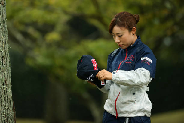 https://media.gettyimages.com/photos/ayako-kimura-of-japan-is-seen-on-the-2nd-hole-during-the-final-round-picture-id1346977245?k=20&m=1346977245&s=612x612&w=0&h=rku9aJ2UU9sEeBNjevCiWmWEGdJ2iFk1aeYLtTo1s78=