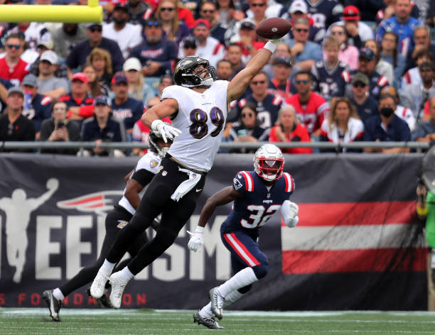 Baltimore Ravens TE Mark Andrews was wide open and makes a one-handed catch. The New England Patriots lost to the Ravens, 37-26.
