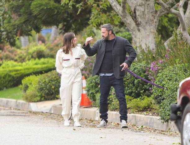 ben-affleck-and-ana-de-armas-are-seen-on-april-12-2020-in-los-angeles-picture-id1209773382
