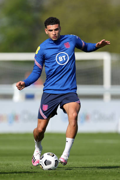 Ben Godfrey of England runs with the ball during a England Training Session as part of the England Pre-Euro 2020 Training Camp on May 29, 2021 in...