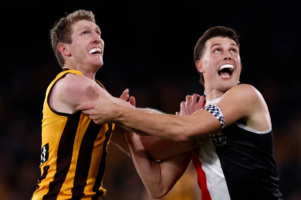 Ben McEvoy of the Hawks competes with Rowan Marshall of the Saints during the round 20 AFL match between the St Kilda Saints and the Hawthorn Hawks...
