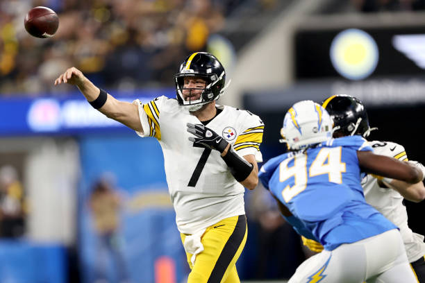 Ben Roethlisberger of the Pittsburgh Steelers throws the ball in the first half of the game against the Los Angeles Chargers at SoFi Stadium on...