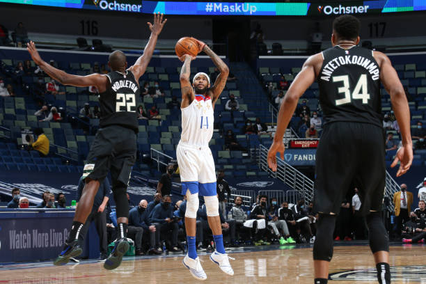 Brandon Ingram of the New Orleans Pelicans shoots the ball during the game against the Milwaukee Bucks on January 29, 2021 at the Smoothie King...