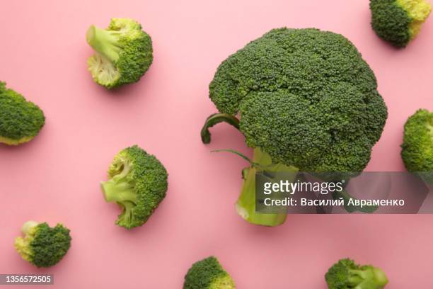 broccoli cabbage pink background pattern fresh