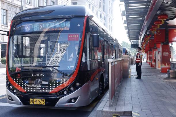 CHN: Shanghai To Gradually Resume Inter-district Transport