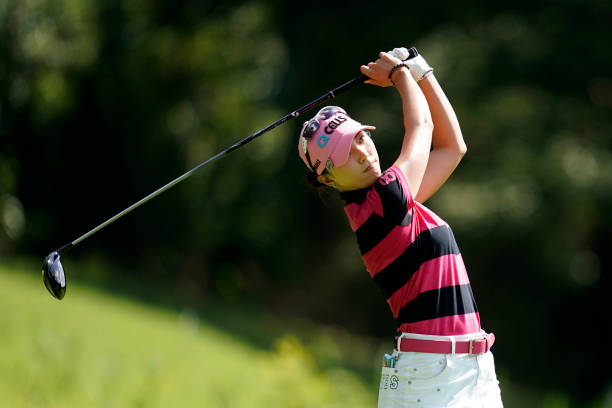 https://media.gettyimages.com/photos/chaeyoung-yoon-of-south-korea-hits-her-tee-shot-on-the-5th-hole-the-picture-id1173097142?k=6&m=1173097142&s=612x612&w=0&h=ZlzzJCxRC53OkJbZAEP5HDgVYuqtLruPFf3sTgDLTDE=