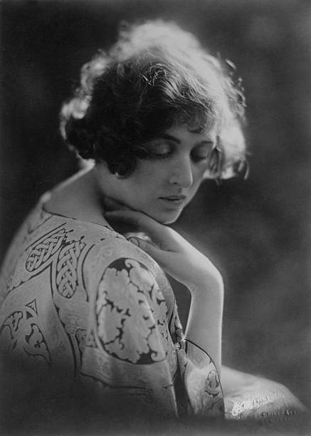 clare-sheridan-sculptress-gb-portrait-around-1920-picture-id545673247