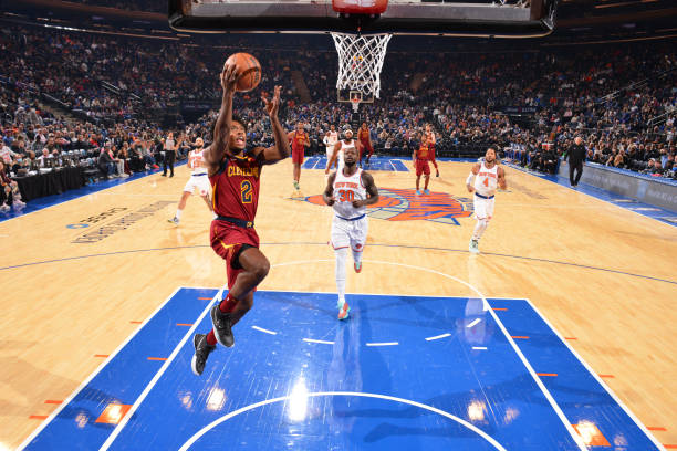Collin Sexton of the Cleveland Cavaliers shoots the ball against the New York Knicks on November 7, 2021 at Madison Square Garden in New York, New...
