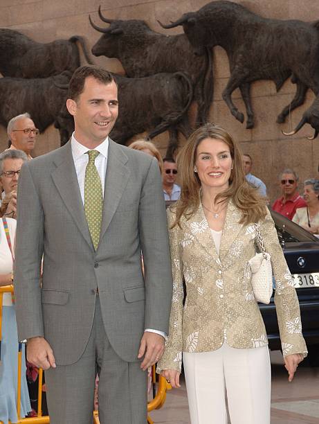 crown-prince-felipe-and-princess-letizia-of-spain-arrive-to-preside-picture-id71148644