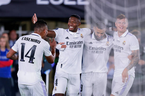 David Alaba of Real Madrid celebrates 1-0 with Karim Benzema of Real Madrid, Carlos Henrique Casemiro of Real Madrid, Toni Kroos of Real Madrid...