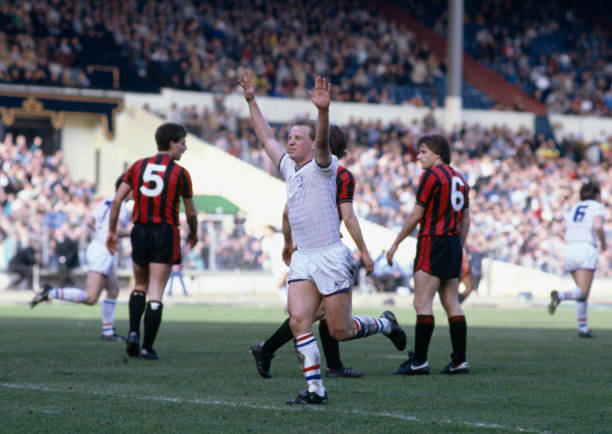 David Speedie celebrates after scoring his second goal for Chelsea against Manchester City in the Full Members Cup Final at Wembley Stadium, March...
