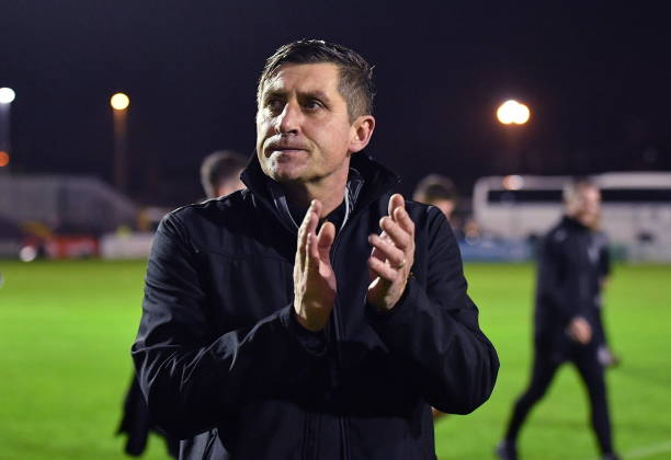 Dublin , Ireland - 21 October 2022; Bohemians manager Declan Devine applauds to supporters after the SSE Airtricity League Premier Division match...