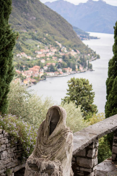 Estatua de fantasma en El castillo de Vezio, en Varenna, Lago como, italia, Lombardia. europa, October 2021