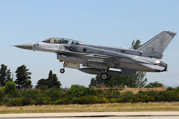 falcon-from-the-republic-of-singapore-air-force-landing-at-orange-air-picture-id556922503