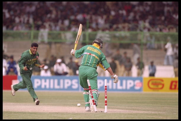 feb-1996-andrew-hudson-of-south-africa-is-bowled-by-waqar-younis-of-picture-id1244710