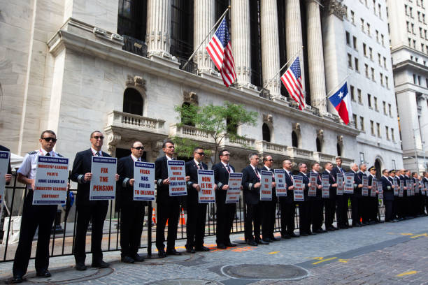 NY: FedEx Express Pilots Strike Outside New York Stock Exchange