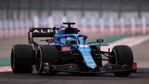 Fernando Alonso of Spain driving the Alpine A521 Renault during the F1 Grand Prix of Russia at Sochi Autodrom on September 26, 2021 in Sochi, Russia.