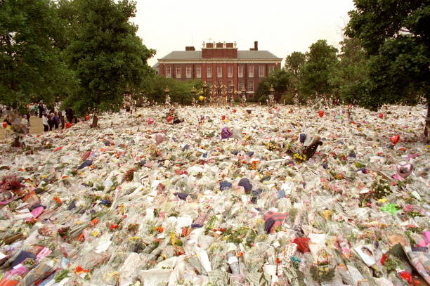 FRA: 31st August 1997 - The Death Of Diana, Princess of Wales