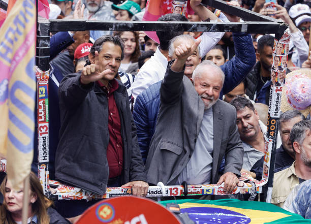 BRA: Lula Da Silva Closes Campaign Seeking a Victory on Sunday Elections