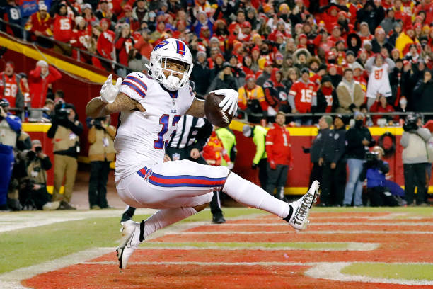 Gabriel Davis of the Buffalo Bills scores a 19 yard touchdown against the Kansas City Chiefs during the fourth quarter in the AFC Divisional Playoff...