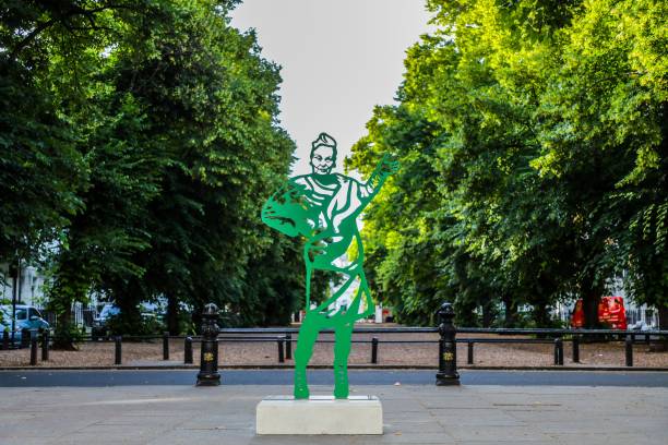 GBR: Kensington + Chelsea Art Week Launches Today With Installations Around Chelsea By London Artist Roman Lokati