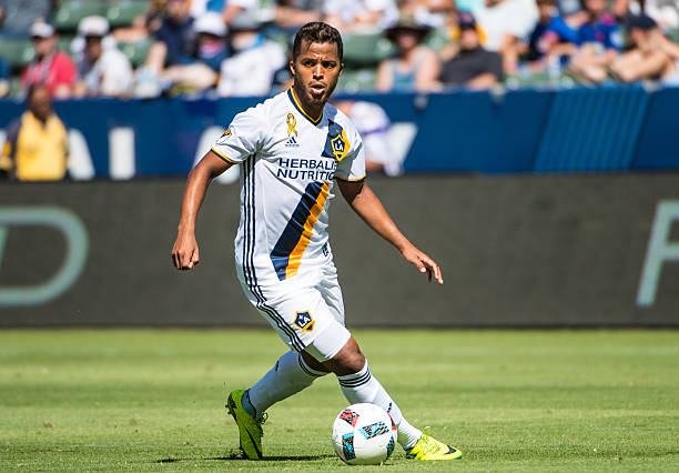 Giovani dos Santos of Los Angeles Galaxy during Los Angeles Galaxy's MLS match against Seattle Sounders at the StubHub Center on September 25, 2016...