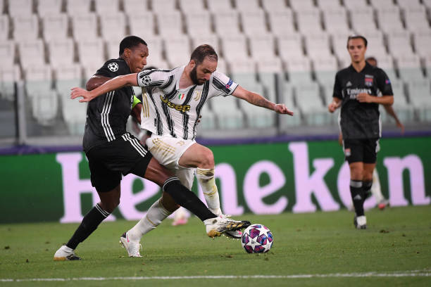 Gonzalo Higuain of Juventus FC in action during the Uefa...