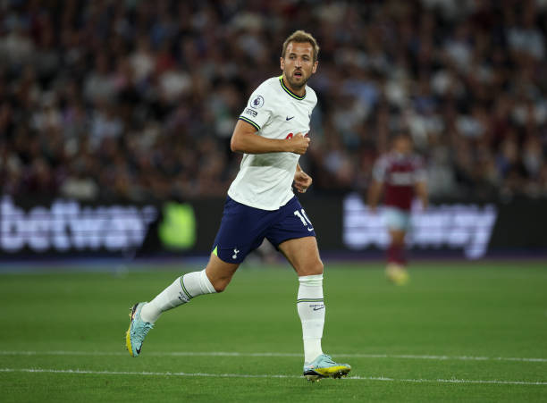 Harry Kane of Tottenham Hotspur during the Premier League match between West Ham United and Tottenham Hotspur at London Stadium on August 31, 2022 in...