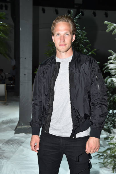 moncler 2018 BLEU moncler 2018 BLEU