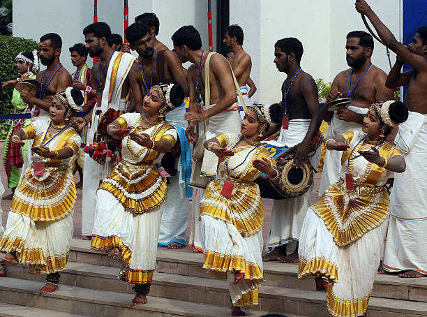 Indian dancers perform Mohiniattam dance in New Delhi, 25 September 2007. Indian President Prathiba Patil inaugurated the conference and voiced her...