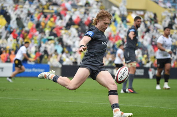 TOKYO, JAPAN - APRIL 24: Isaac Lucas of RICOH BlackRamsTokyo kicks the ball during the NTT Japan Rugby League One match between Tokyo Suntory Sungoliath and Ricoh BlackRams Tokyo at Prince Chichibu Memorial Rugby Ground on April 24, 2022 in Tokyo, Japan. (Photo by Kenta Harada/Getty Images)