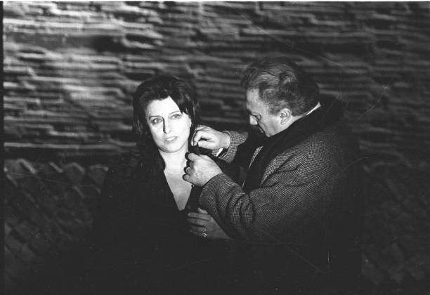 Italian film director Federico Fellini directing Italian actress Anna Magnani during the movie `Roma, Rome 1971.