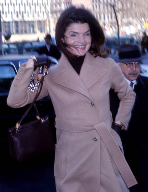 Jackie Onassis vs. Photographer Ron Galella for Harassment Trial Photos ...