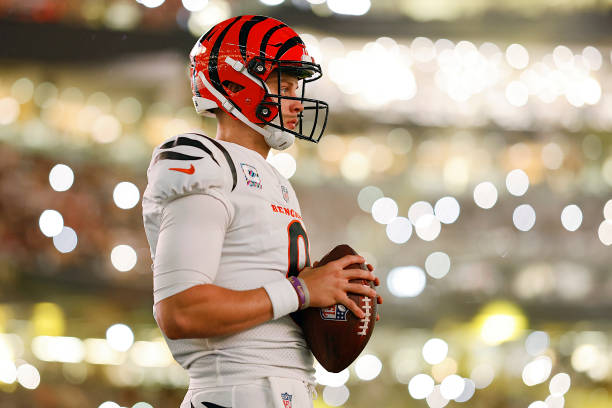 Joe Burrow of the Cincinnati Bengals looks on prior to the game against the New Orleans Saints at Caesars Superdome on October 16, 2022 in New...