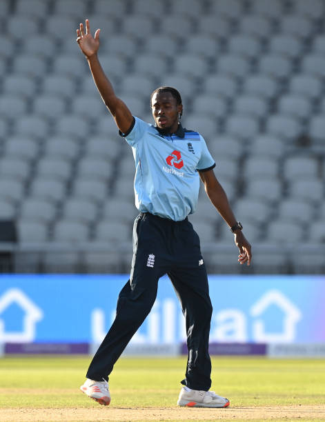 Jofra Archer of England celebrates the wicket of David Warner of Australia during the 2nd Royal London One Day International Series match between...