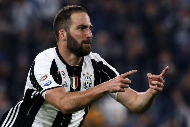 juventus-forward-gonzalo-higuain-from-ar