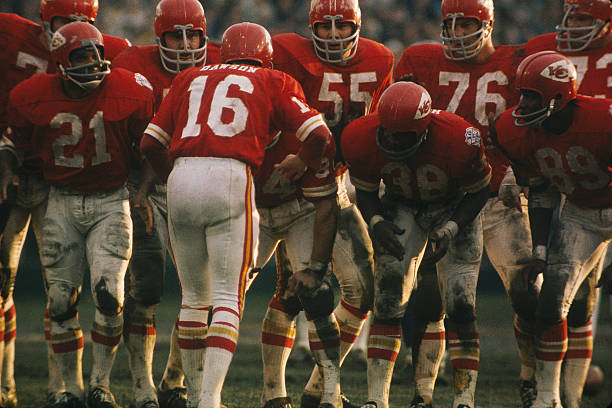 Kansas City Chiefs' quarterback Len Dawson calls a play in a huddle during Super Bowl IV against the Minnesota Vikings at Tulane Stadium on January...