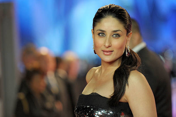 Kareena Kapoor attends the UK premiere of RA One at 02 Arena on October 25, 2011 in London, England.