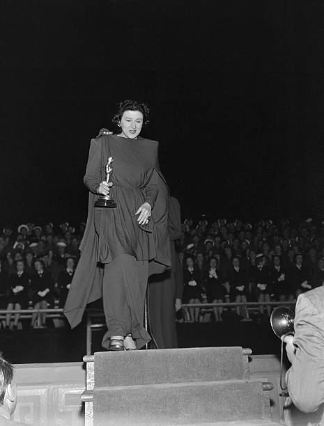 Katina Paxinou holds the Academy Award she won for her performance in For Whom the Bell Tolls.