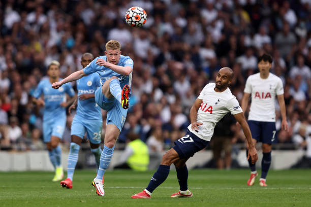 Kevin De Bruyne of Manchester City in action with Lucas Moura of Tottenham Hotspur during the Premier League match between Tottenham Hotspur and...