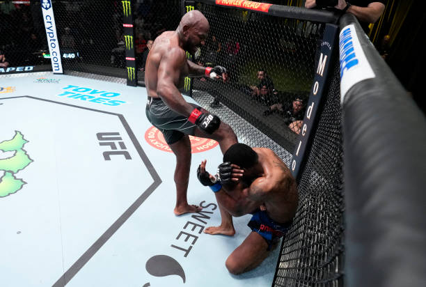 Khalil Rountree Jr. Kicks Karl Roberson in their light heavyweight fight during the UFC Fight Night event at UFC APEX on March 12, 2022 in Las Vegas,...
