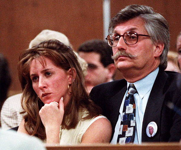 Kim Goldman (L) and Fred Goldman (R) sister and fa