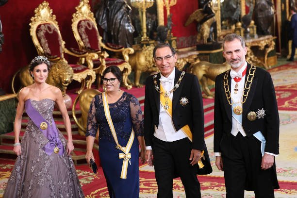 king-felipe-vi-of-spain-and-queen-letizia-of-spain-receive-peruvian-picture-id1132615738